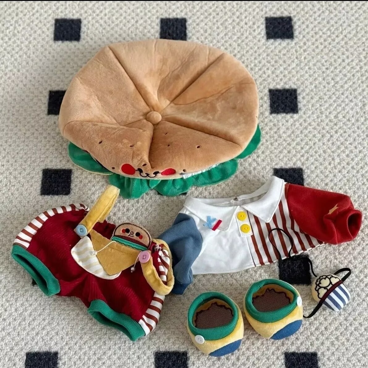 Bambola Anime Seduta a Forma d - Baby Food In Restaurant recensione e prezzo